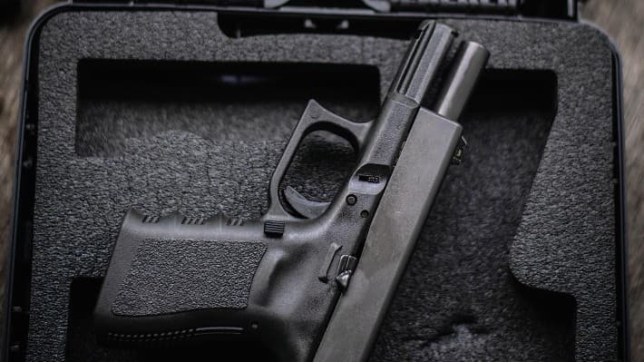 Processos de Produção de Componentes de Polímero na Indústria de Armas